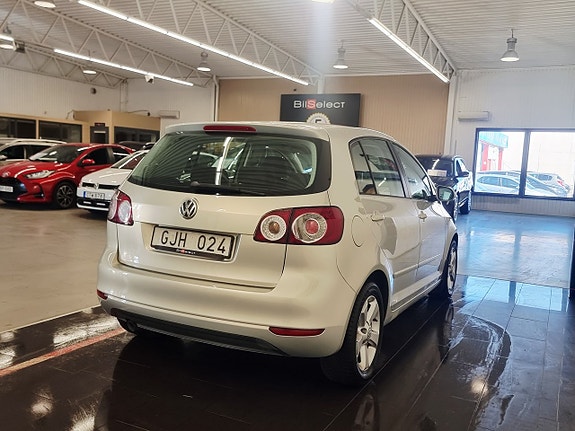 Volkswagen Golf Plus 16 of 23