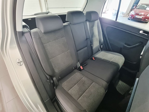 Volkswagen Golf Plus 21 of 23