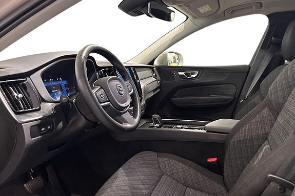 Volvo XC60 17 of 30