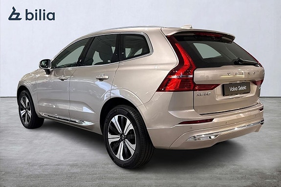 Volvo XC60 2 of 30