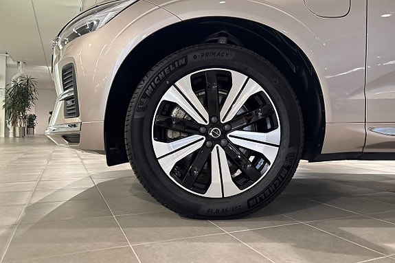 Volvo XC60 22 of 30