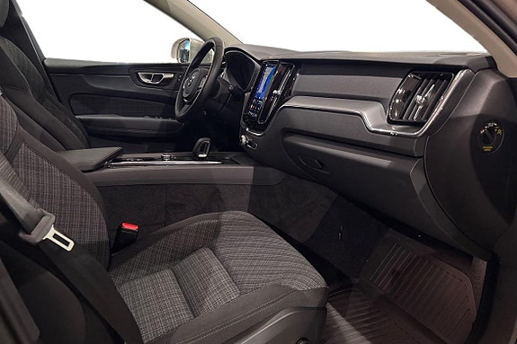 Volvo XC60 7 of 30