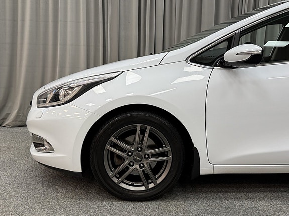 Kia Ceed 4 of 5