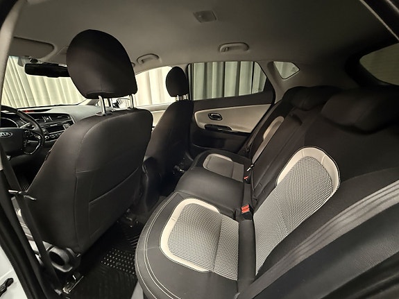 Kia Ceed 9 of 14