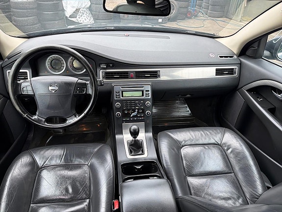 Volvo V70 16 of 21