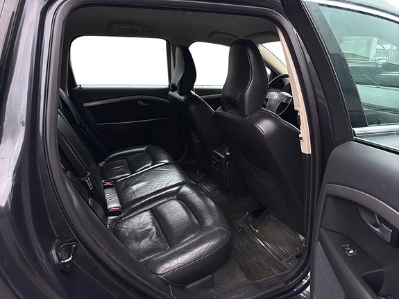 Volvo V70 14 of 21