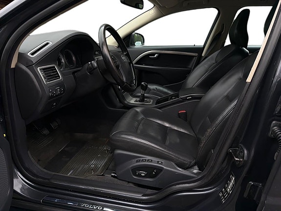 Volvo V70 15 of 21