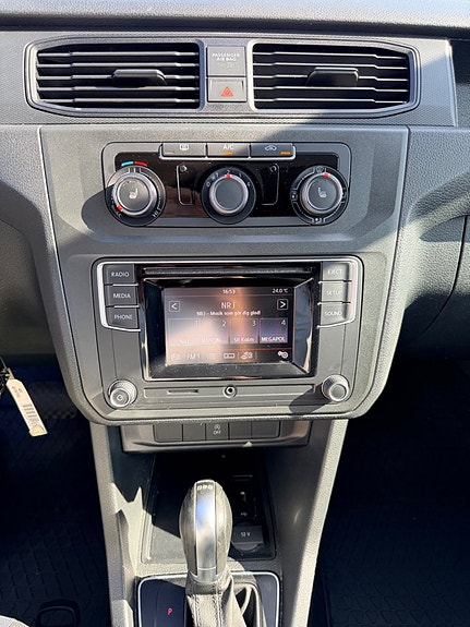 Volkswagen Caddy 12 of 17