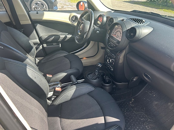 MINI Countryman Cooper D 4 of 5