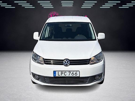 Volkswagen Caddy Maxi 3 of 5