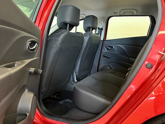 Renault Clio 12 of 13