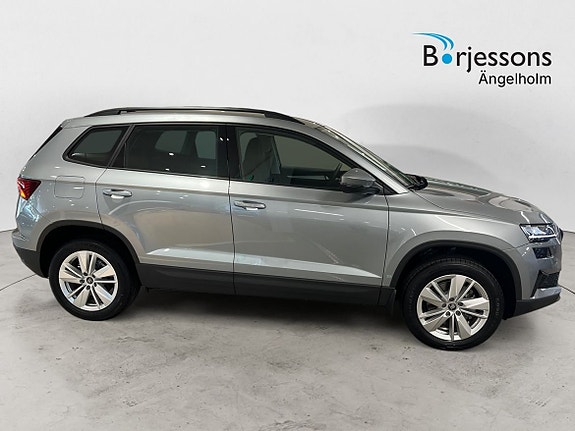 Skoda Karoq 2 of 5