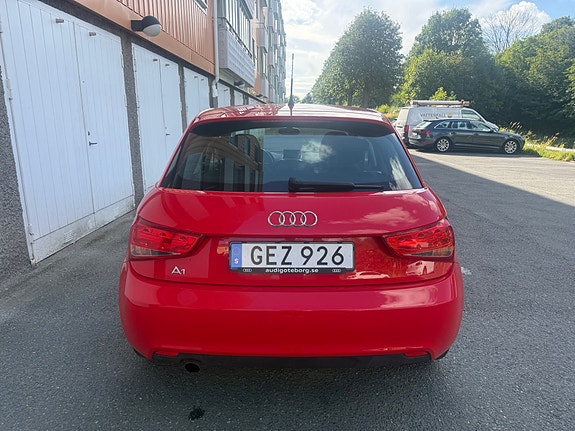 Audi A1 4 of 5