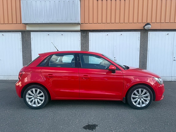 Audi A1 3 of 5