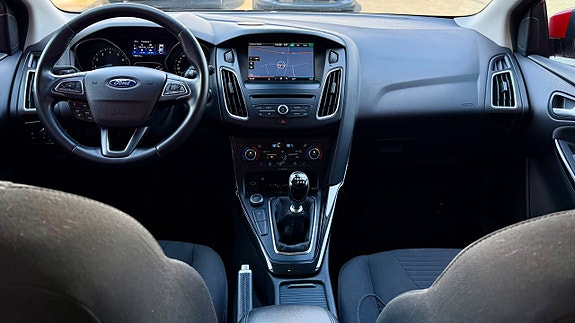 Ford Focus 12 of 17