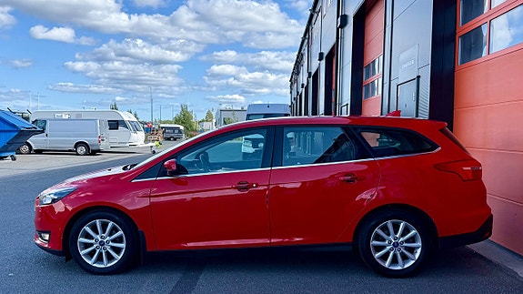 Ford Focus 5 of 17