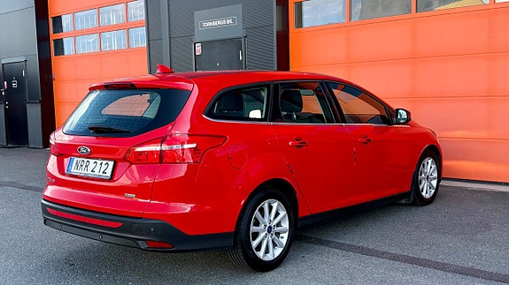Ford Focus 7 of 17