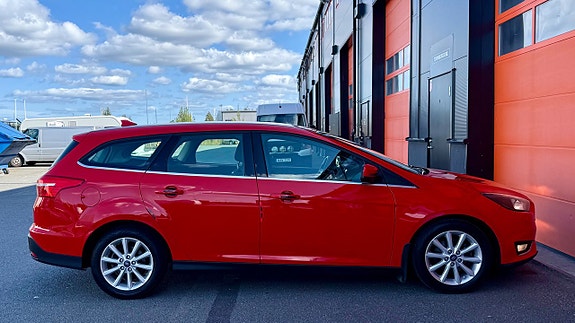 Ford Focus 9 of 17
