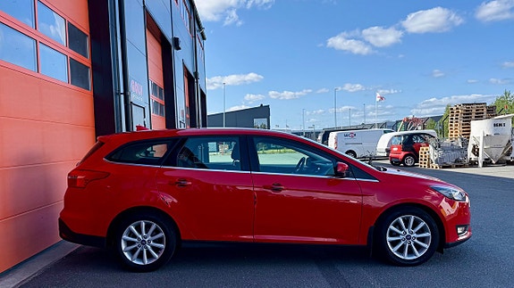 Ford Focus 4 of 17