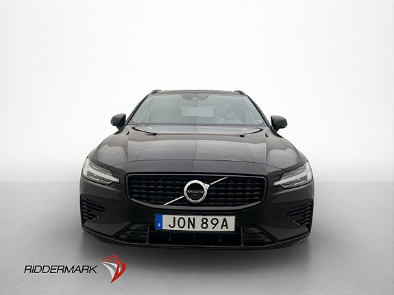 Volvo V60 2 of 5