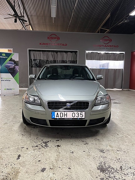 Volvo S40 5 of 5