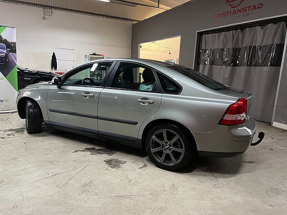 Volvo S40 3 of 5