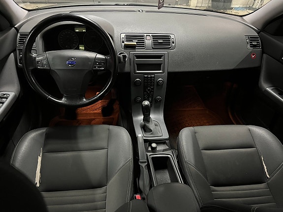 Volvo S40 7 of 7