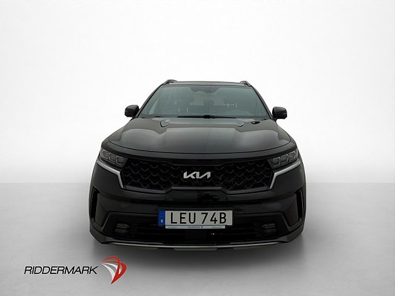 Kia Sorento 2 of 5
