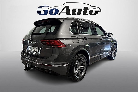 Volkswagen Tiguan 3 of 5