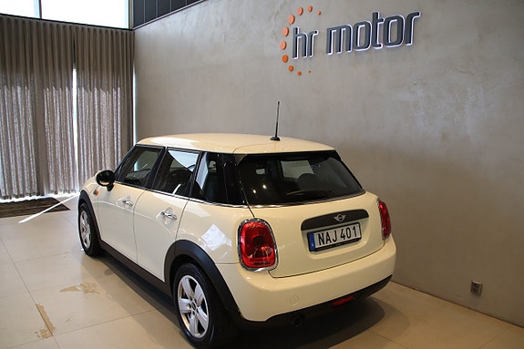 MINI One 4 of 16