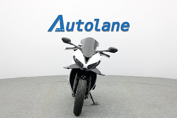 Triumph Daytona 660 *Black Widow Helsystem, Quickshifter 7 of 27