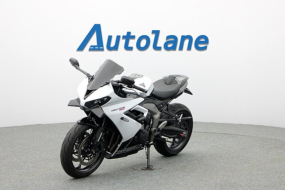 Triumph Daytona 660 *Black Widow Helsystem, Quickshifter 4 of 27