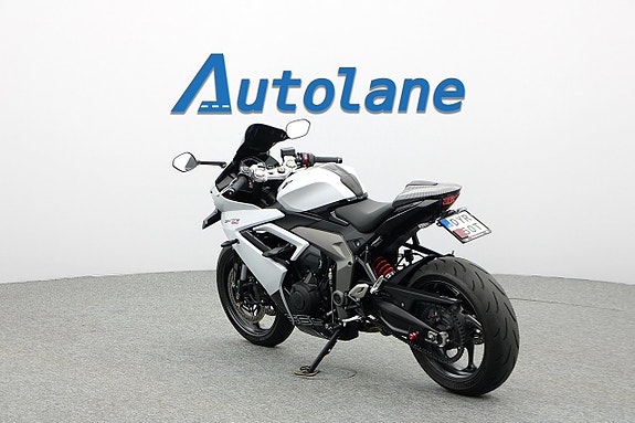 Triumph Daytona 660 *Black Widow Helsystem, Quickshifter 3 of 27