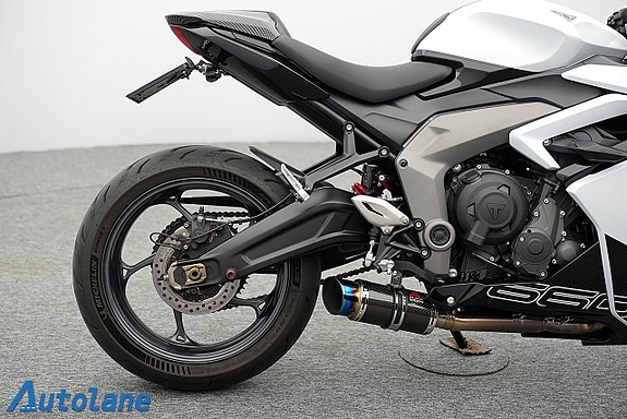 Triumph Daytona 660 *Black Widow Helsystem, Quickshifter 10 of 27