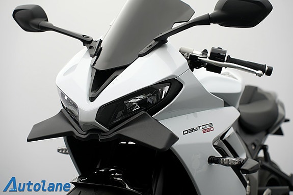 Triumph Daytona 660 *Black Widow Helsystem, Quickshifter 24 of 27