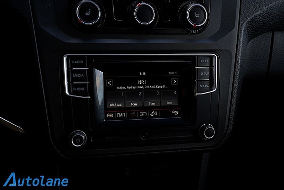 Volkswagen Caddy Maxi 12 of 17