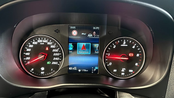 Mercedes-Benz Vito 119 19 of 26