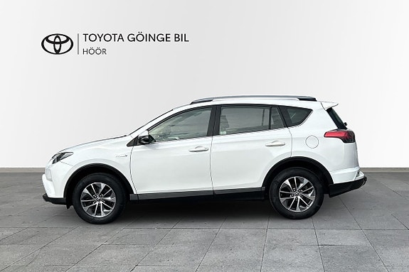 Toyota RAV4 3 of 5