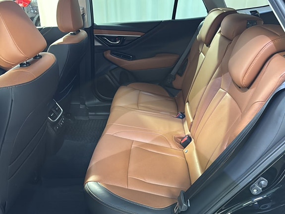 Subaru Outback 11 of 23