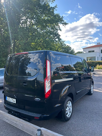 Ford Transit Custom 5 of 5