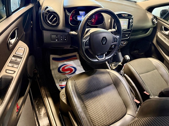 Renault Clio 8 of 14