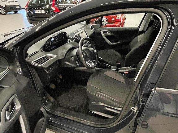 Peugeot 2008 4 of 5