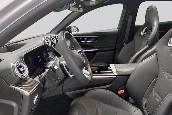 Mercedes-Benz GLC300 e 8 of 16