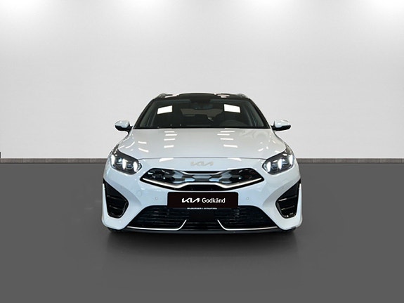 Kia Ceed 2 of 5