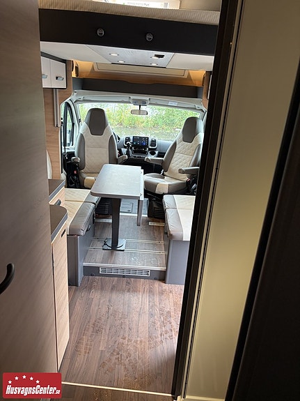 Knaus R15 17 of 19