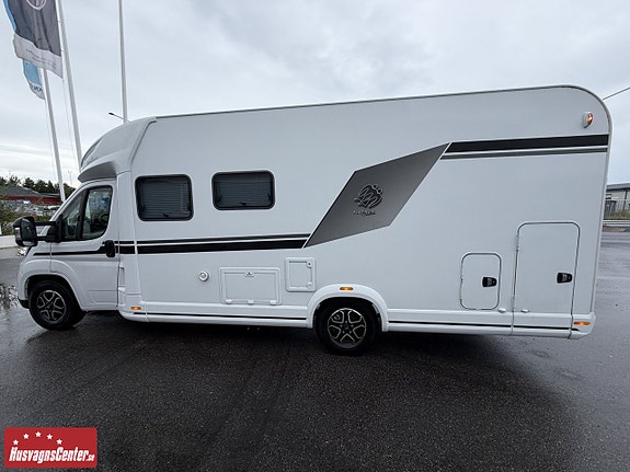 Knaus R15 5 of 19