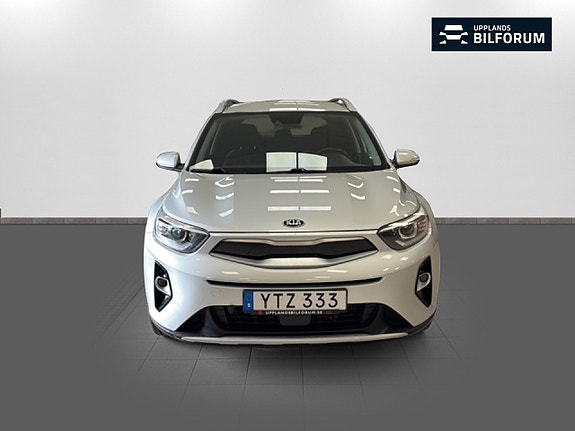 Kia Stonic 2 of 5
