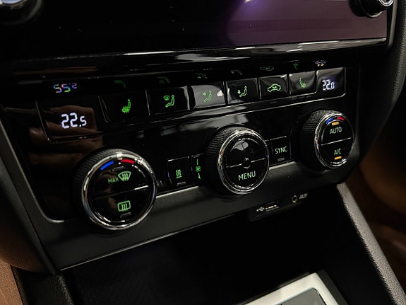 Skoda Octavia 14 of 19