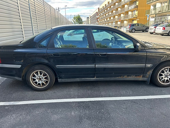 Volvo S80 3 of 5