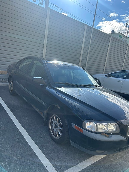 Volvo S80 2 of 5